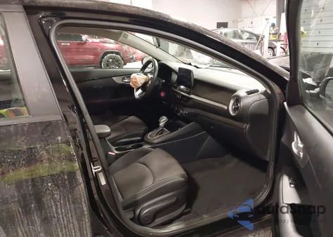 2022 Kia Forte Lxs из США, поврежденный, VIN 3KPF24AD2NE488637